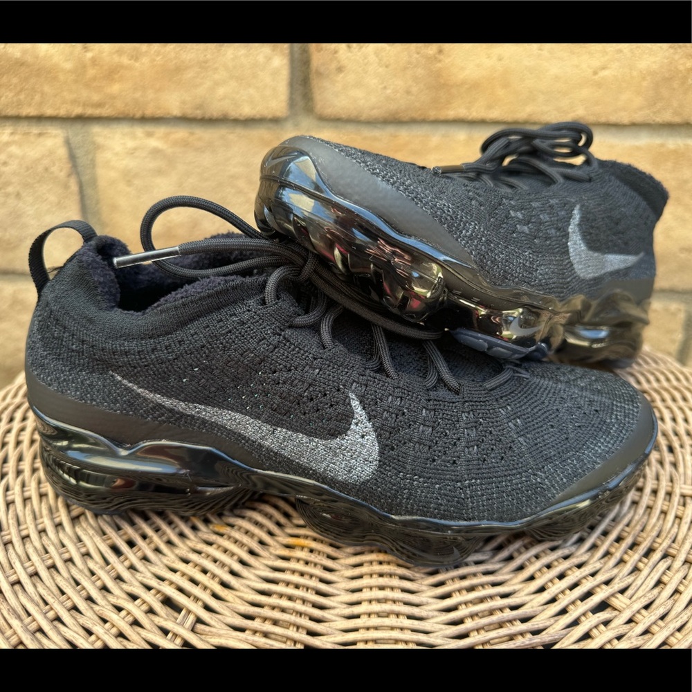 NWOT Nike Air Vapormax Flyknit 2023 Black/ Anthracite